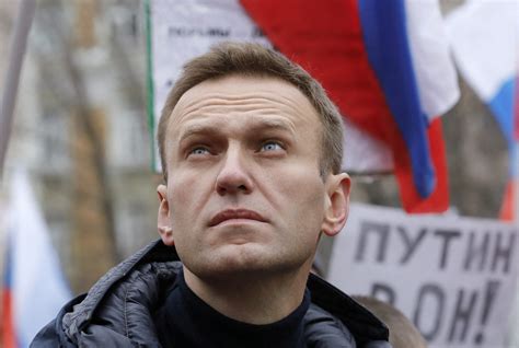  Navalny Poisoning: A Catalyst for Russian Dissent and International Condemnation